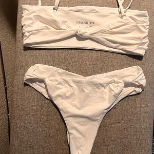 Frankies bikini set M top & M bottom in Off White